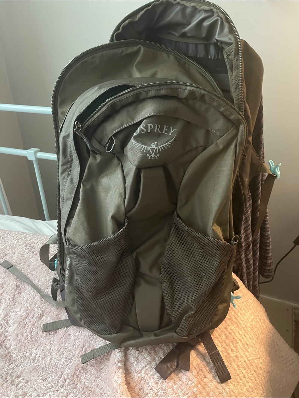 OSPREY Olive Green backpack with Front Mesh Pockets